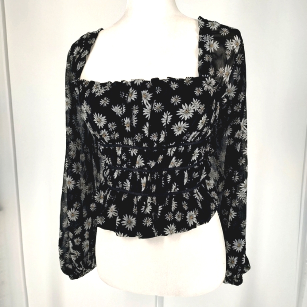 Leyden Daisy Crop Top Small